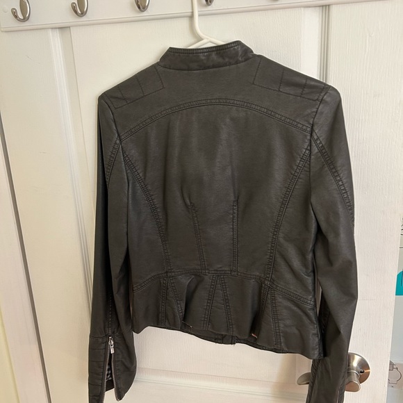 NEW Black Rivet Leather Jacket - Picture 4 of 5